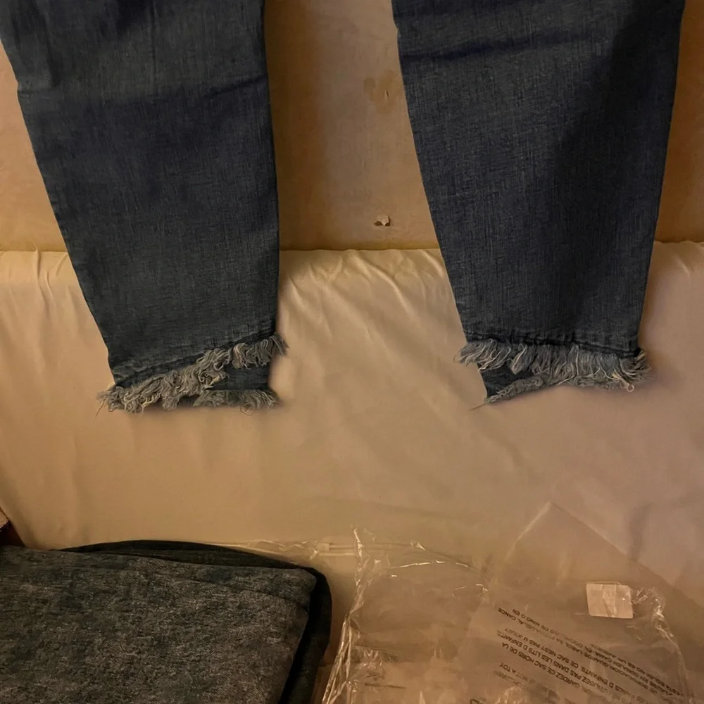 Kancan Mid-Rise Ankle Skinny Blue Jeans - Picture 9 of 9